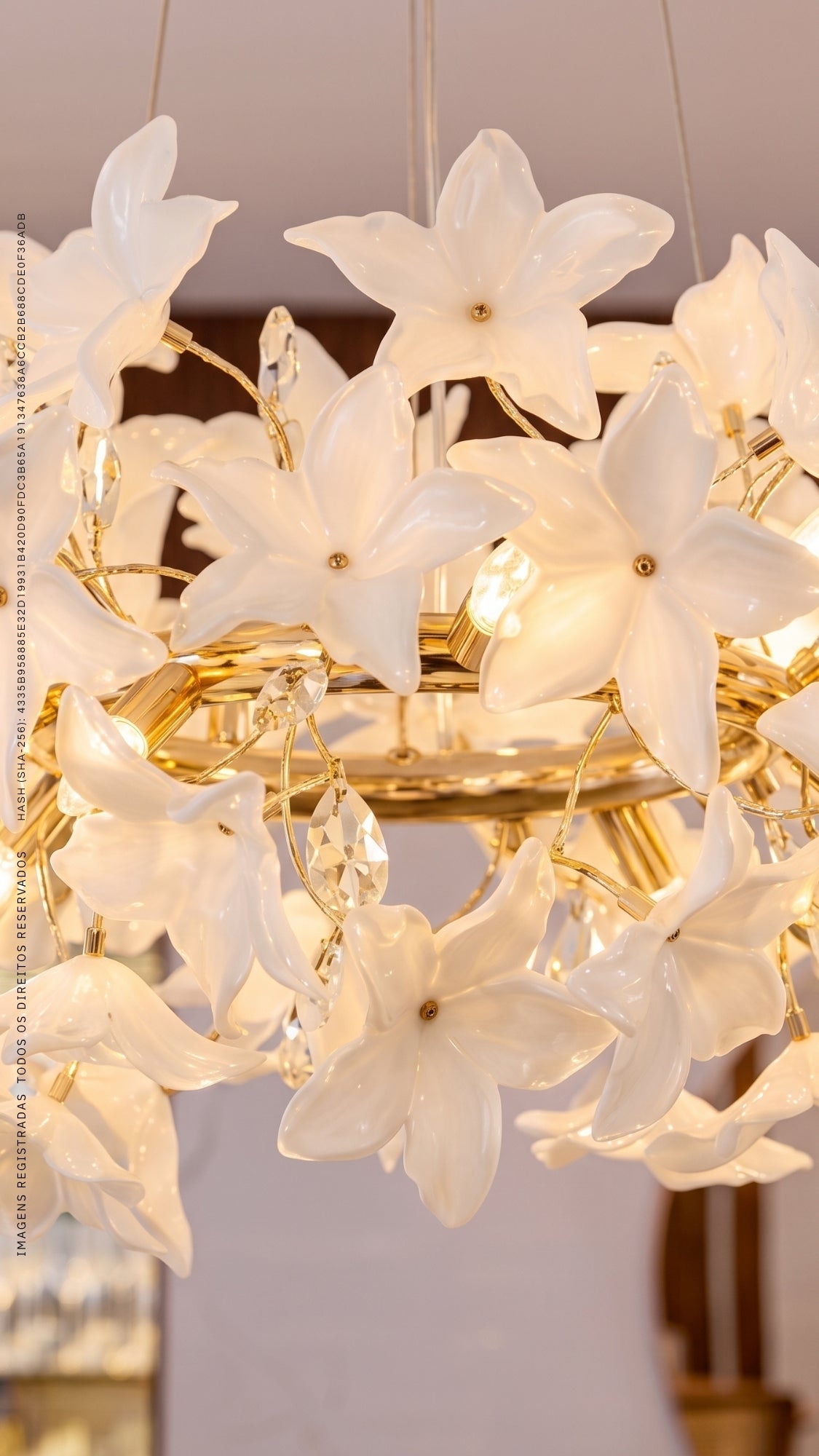 Lustre Pendente Orgânico Floral 7 Vidro Dourado G9 Bivolt