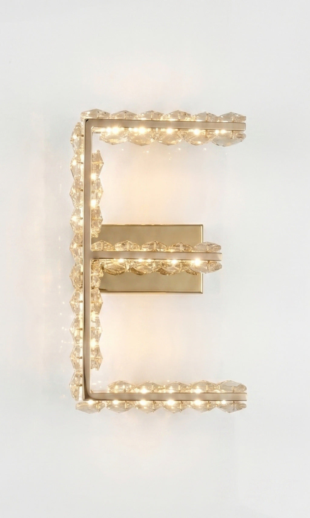Arandela Parede Cristal Dourada Led Letras Alfabeto A - Z