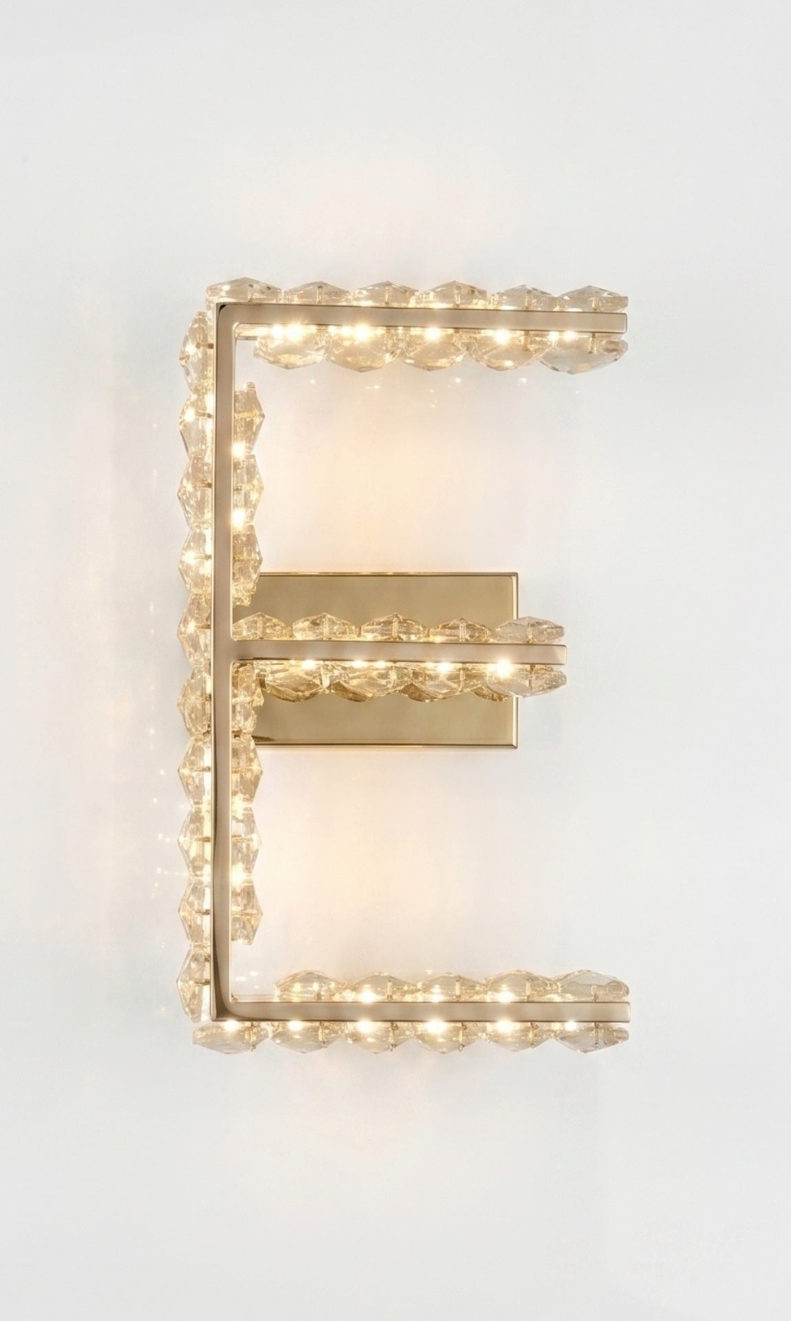 Arandela Parede Cristal Dourada Led Letras Alfabeto A - Z