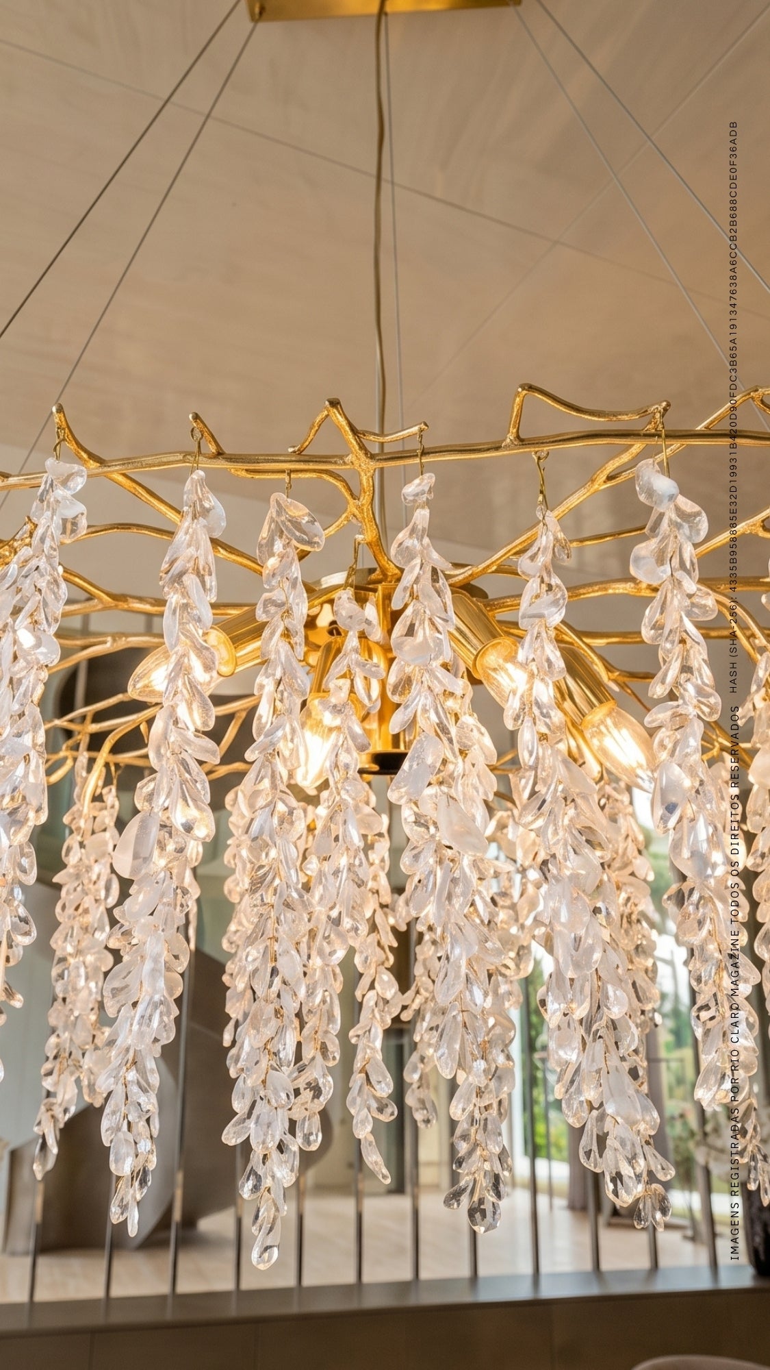 Lustre Pendente Cristal Dourado Galhos 150cm Luxo Bivolt E14