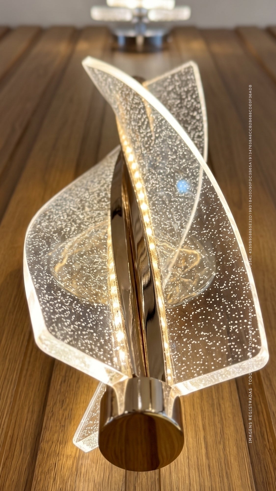Arandela Led Moderna Espiral Dourada 17w Luz Quente Bivolt