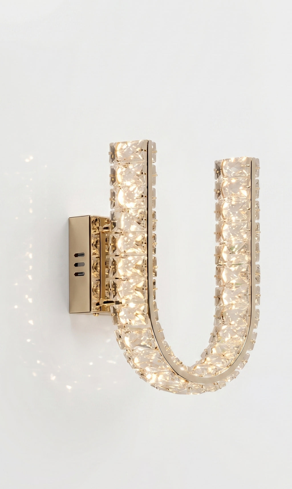 Arandela Parede Cristal Dourada Led Letras Alfabeto A - Z