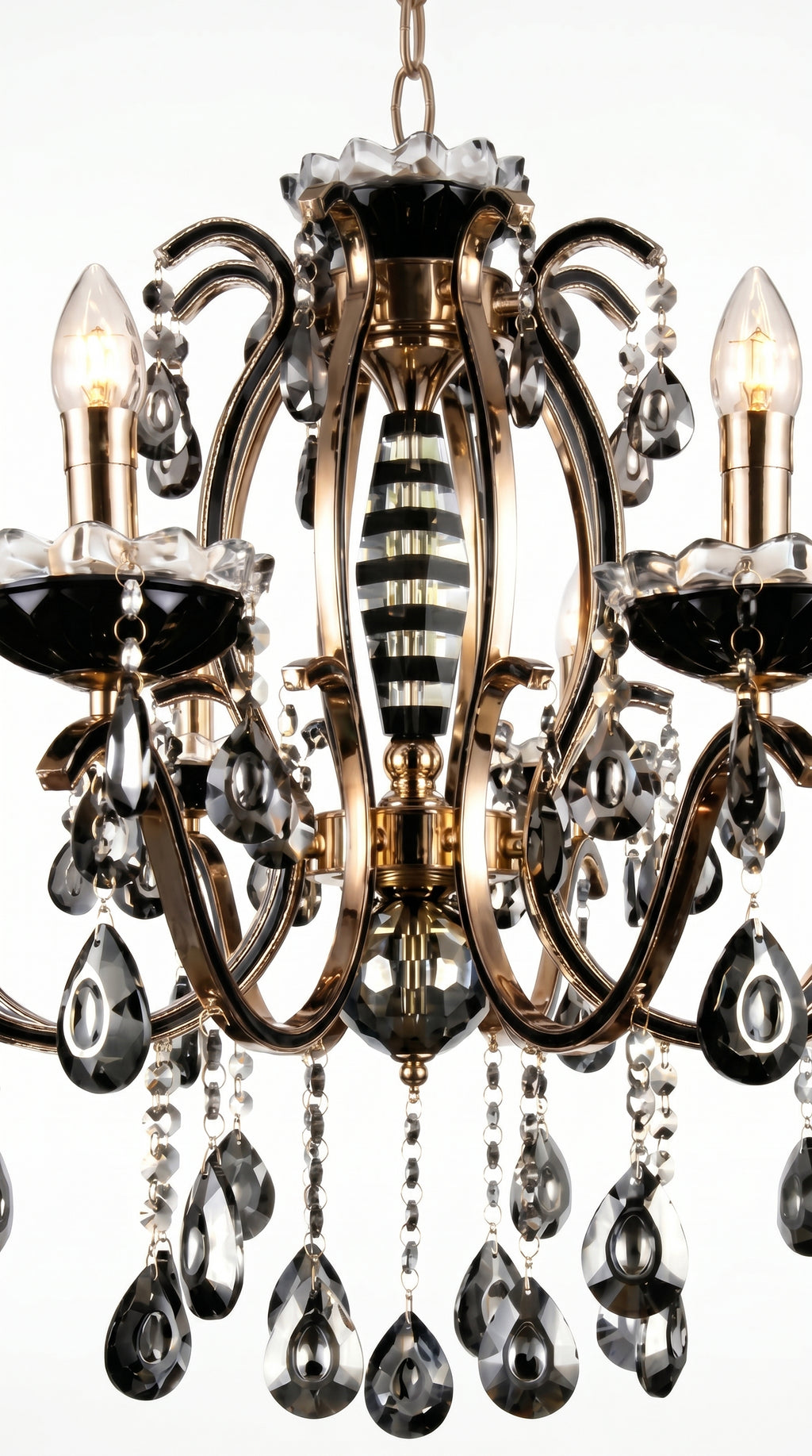 Lustre Candelabro de Cristal Legítimo Tudor 8 Braços Preto e Dourado